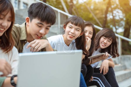 高校校园生活场景 (39张)