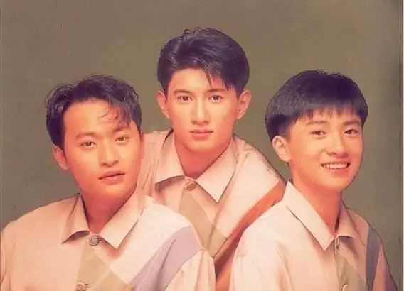 话说出生于1971年的陈志朋,已经47岁了,真的是岁月催人老啊.