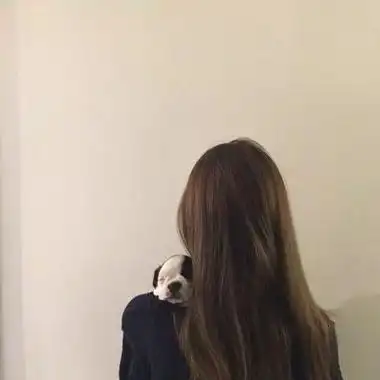 女头像背影长发侧脸