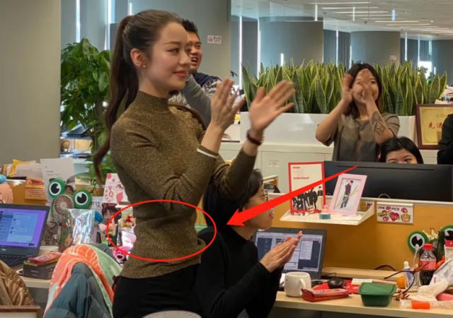 吉娜减肥后堪比"整容",看清她减肥前的样子,这不是开玩笑吧?