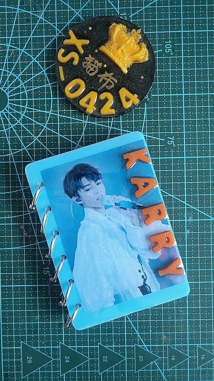 王俊凯滴胶手账本笔记本