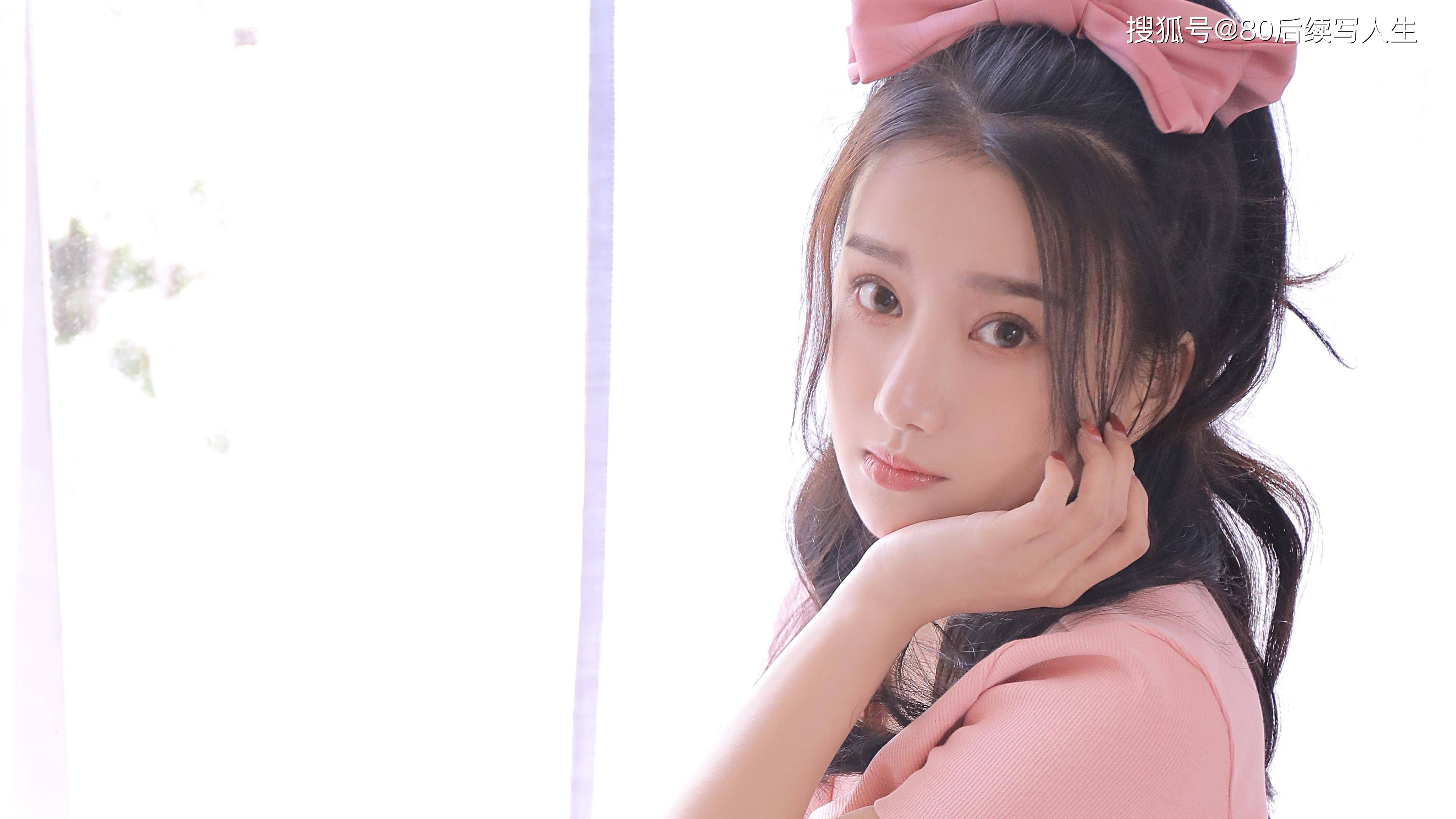 高颜值小姐姐,你喜欢吗?美女电脑高清桌面壁纸!