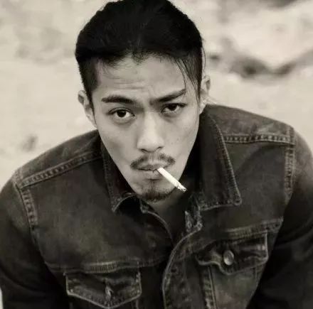 头像大叔熟男请进来