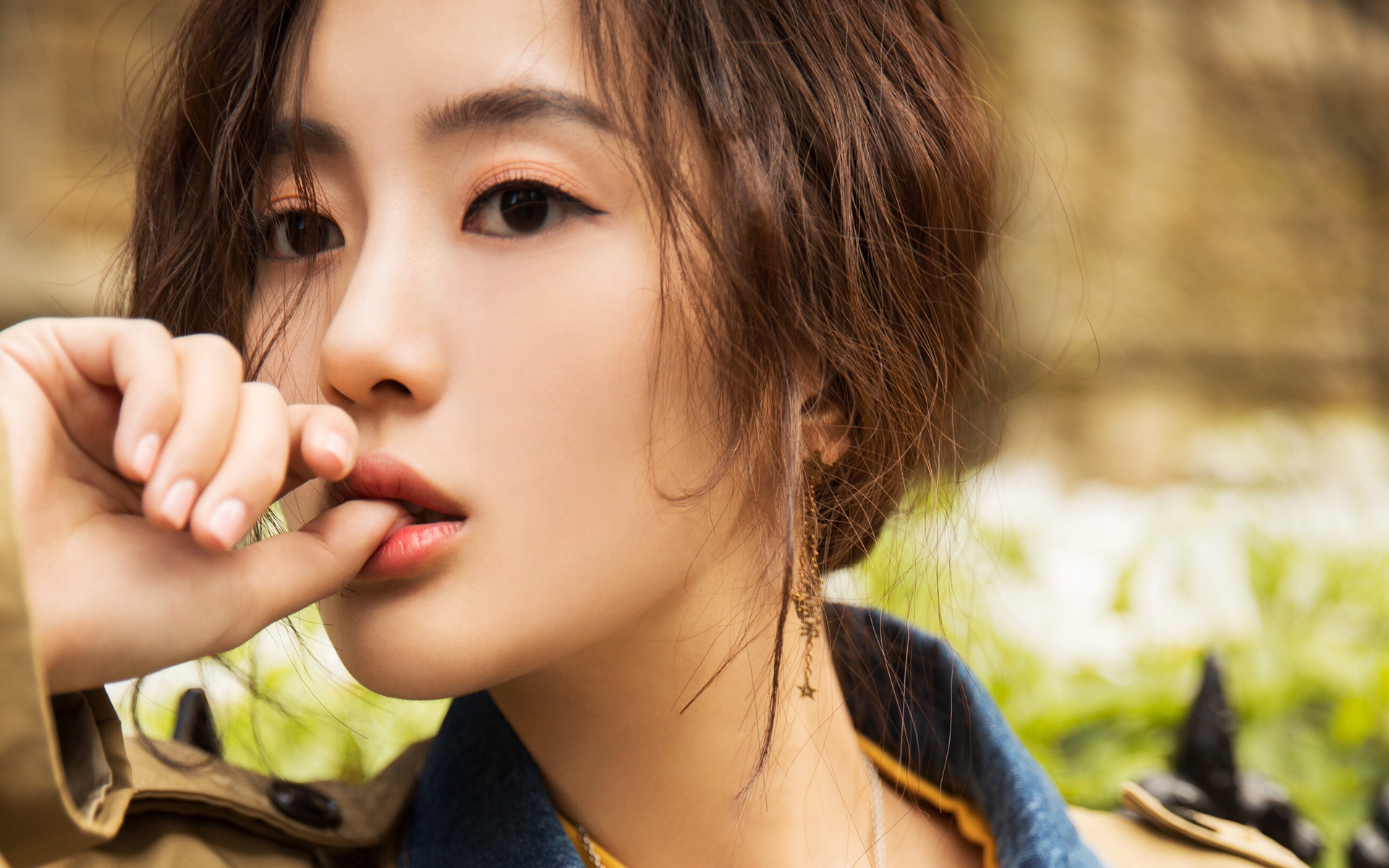 王梓薇时尚街拍图片桌面壁纸