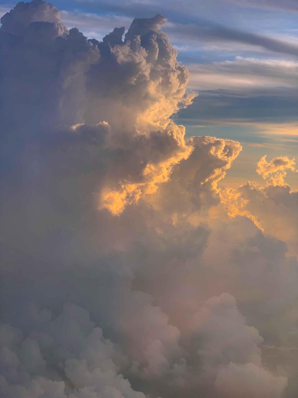 云端浪漫云朵迷人风景