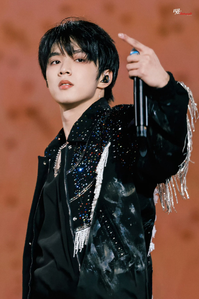 刘耀文@时代少年团-刘耀文24年行程    240504  【重庆演唱会】