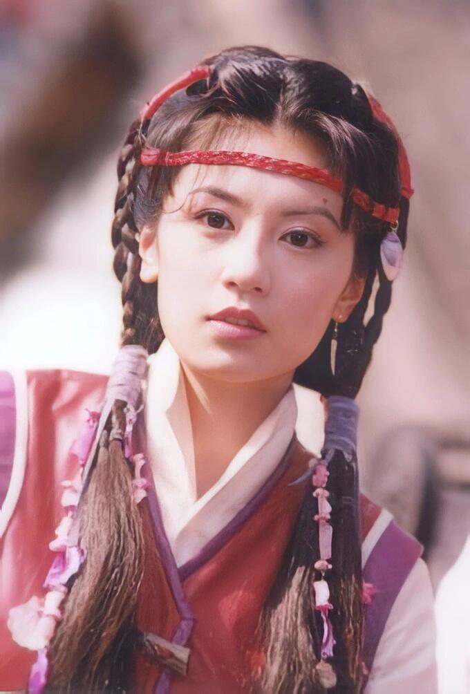 现在的古装剧,不知道是演员的问题还是造型的问题,就没有当初贾静雯那