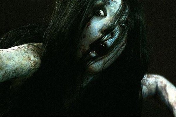 重庆最美女孩原视频为什么吓人流血变形的脸2