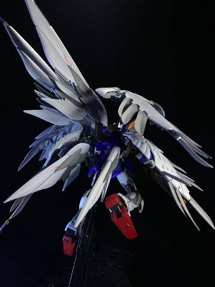 搭载多鲁基斯装备,机动战士飞翼零式高达模型_细节_进行了_翅膀