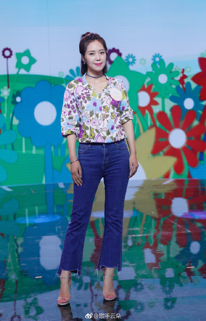来自歌手云朵 - 微博