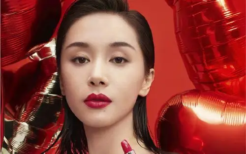 王子文一字肩性感写真壁纸-美女壁纸-高清美女图片-娟娟壁纸