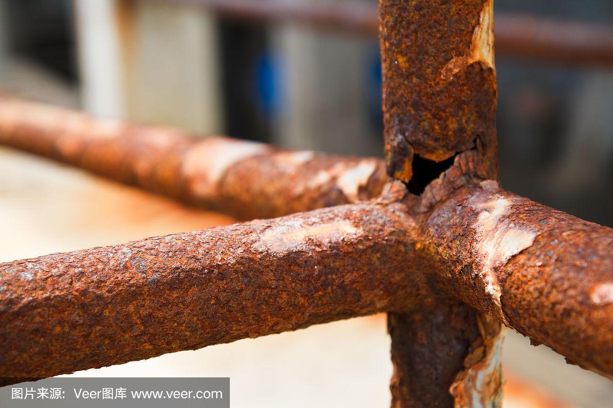 生锈的钢管.