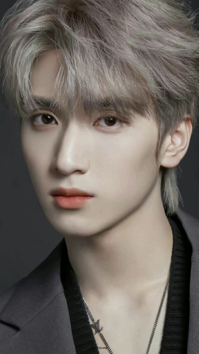 严浩翔染发vlog##严浩翔分享小严的vlog3