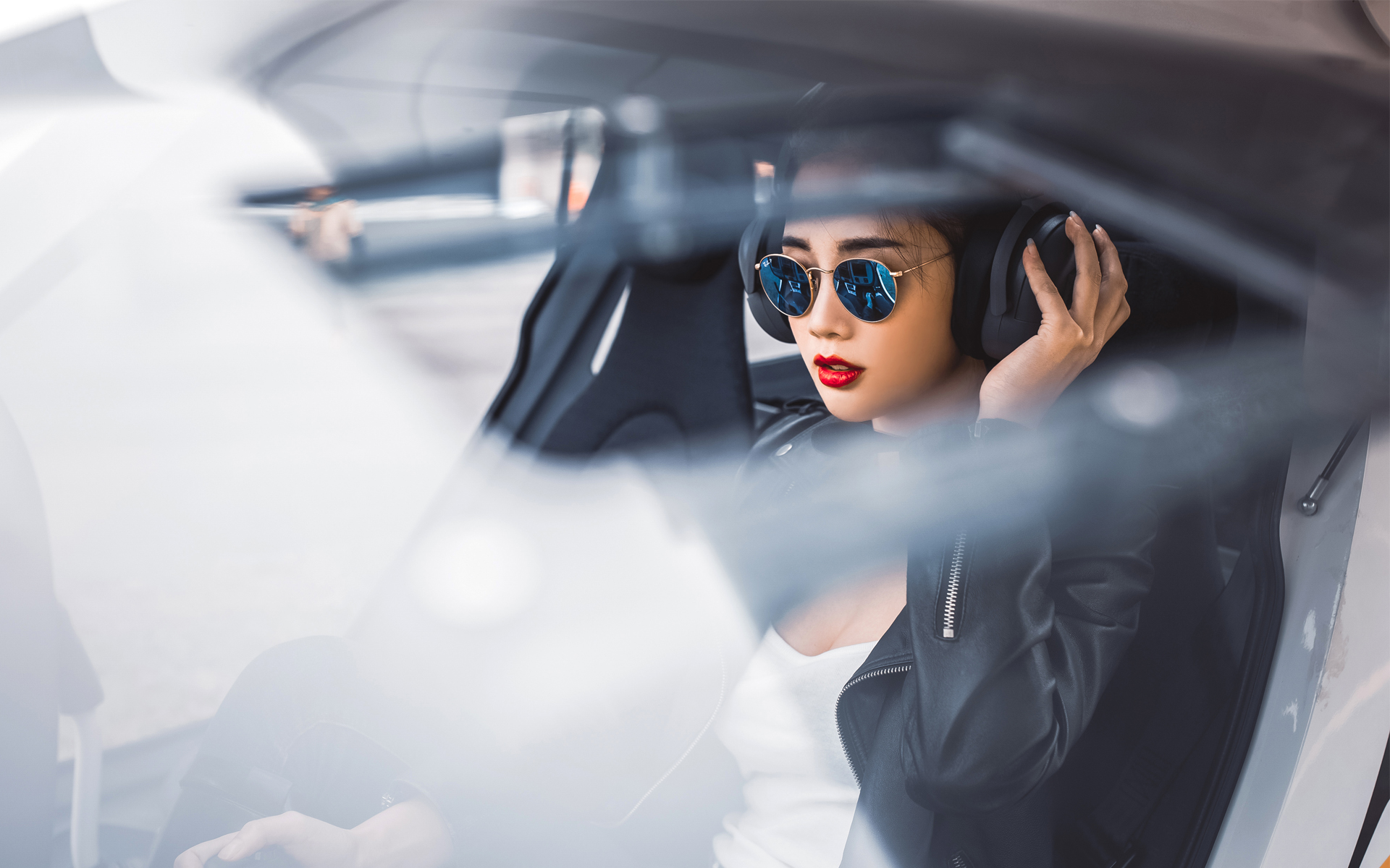 性感高冷美女高清桌面壁纸下载