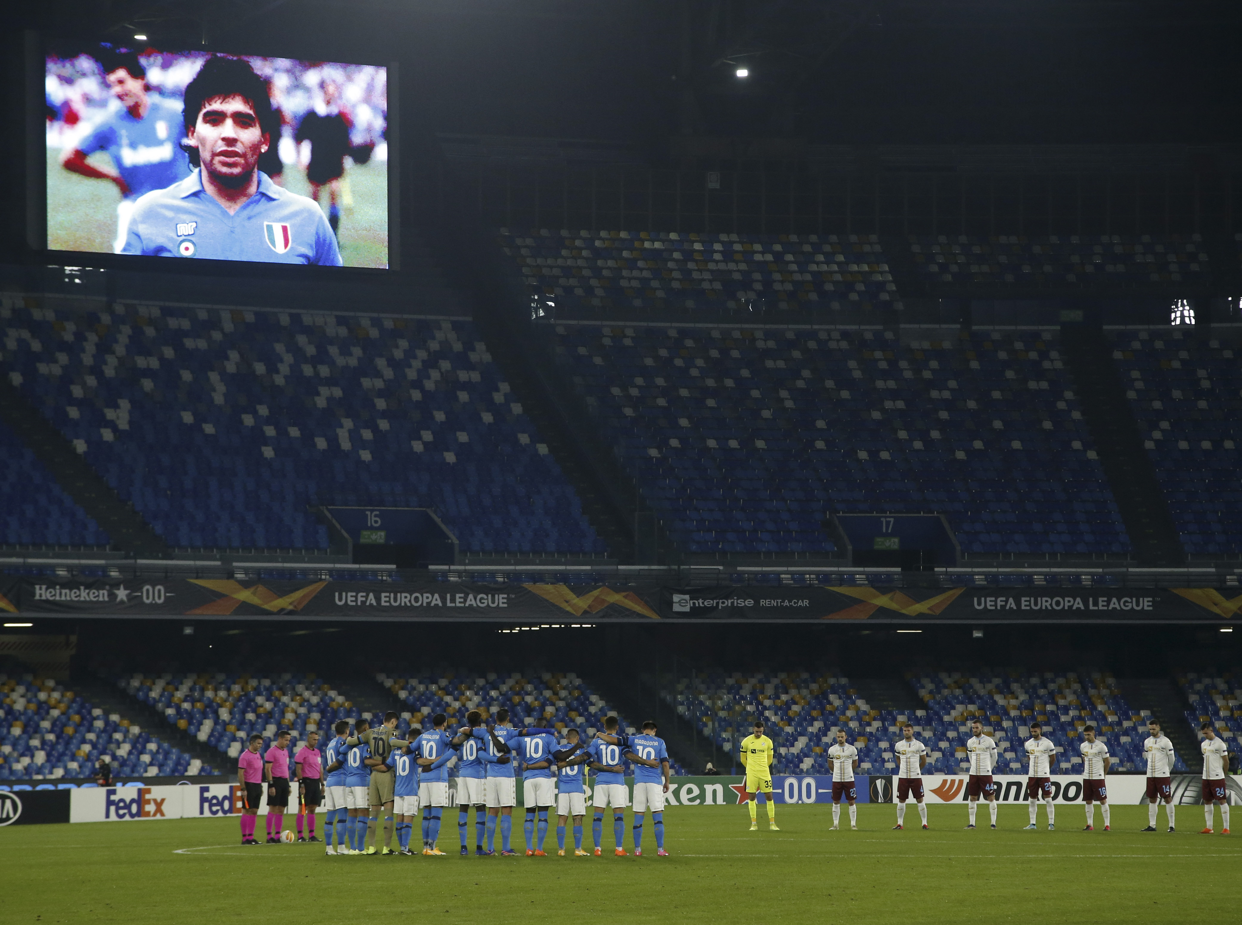 那不勒斯主场正式更名为马拉多纳体育场