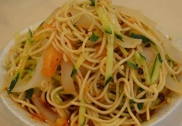 做了这么久的备胎,是时候为凉皮说句话了!