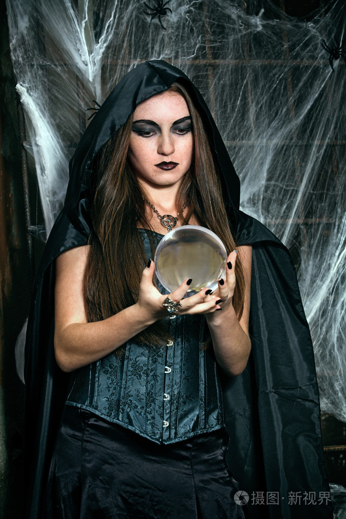 一个年轻的女巫的肖像