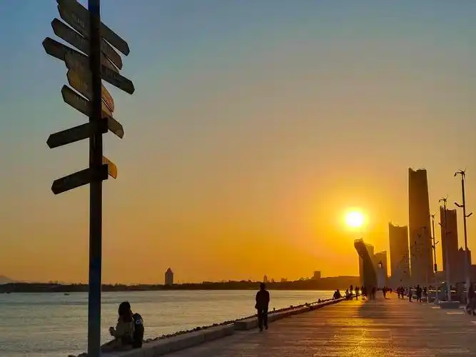 青岛情人坝日落