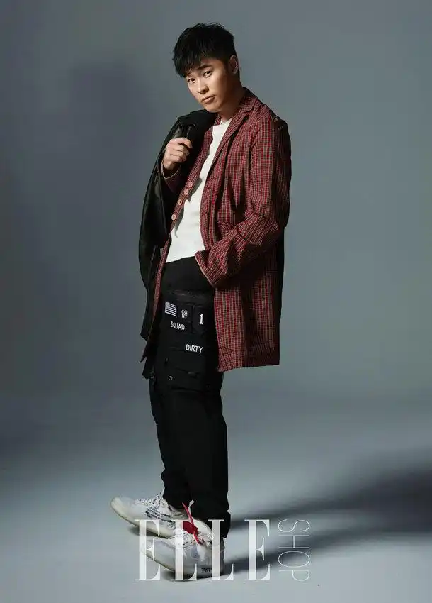 陈赫一改往日嬉闹 全新时尚大片简约随性