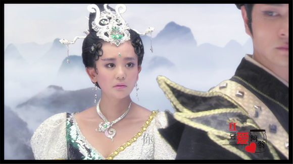 雪琼饰演者:郑亦桐出自:《剑侠》身份:千年雪蛟银黛妹妹,也是千年雪蛟