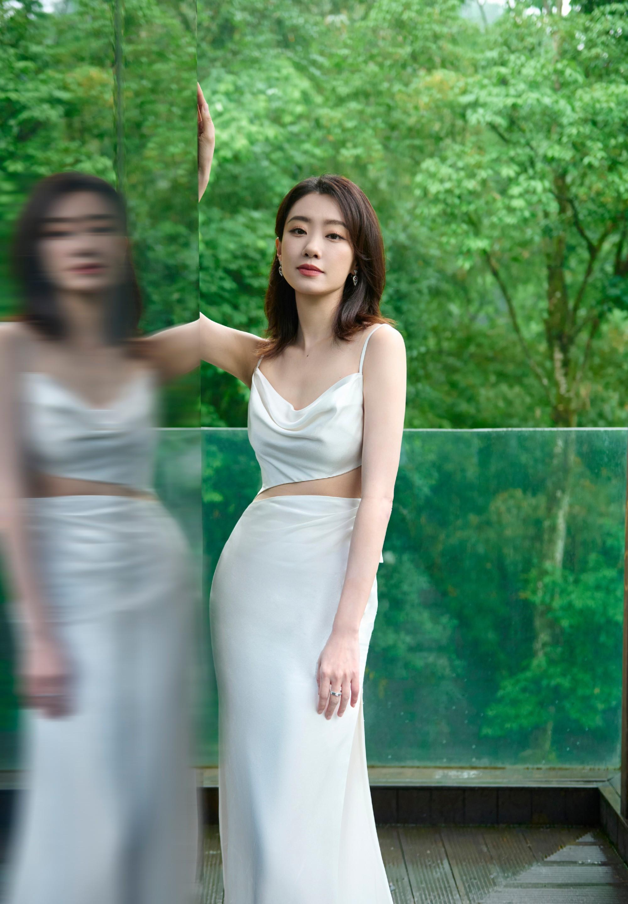 张小斐的逆龄美貌让人惊叹!_成长_挑战_梦想