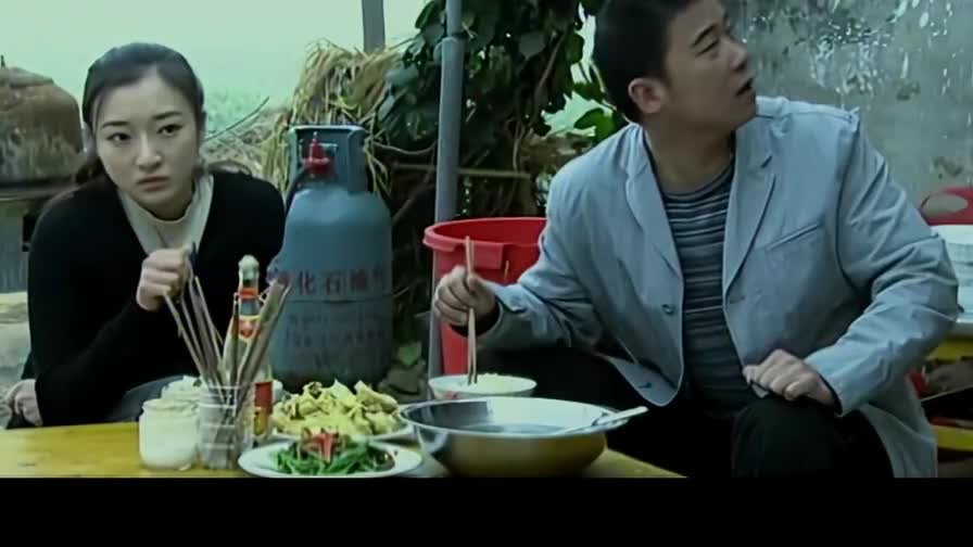 红蝎子:赵晓雪一见漂亮女孩,心中就感觉不对,职业敏感性太强了