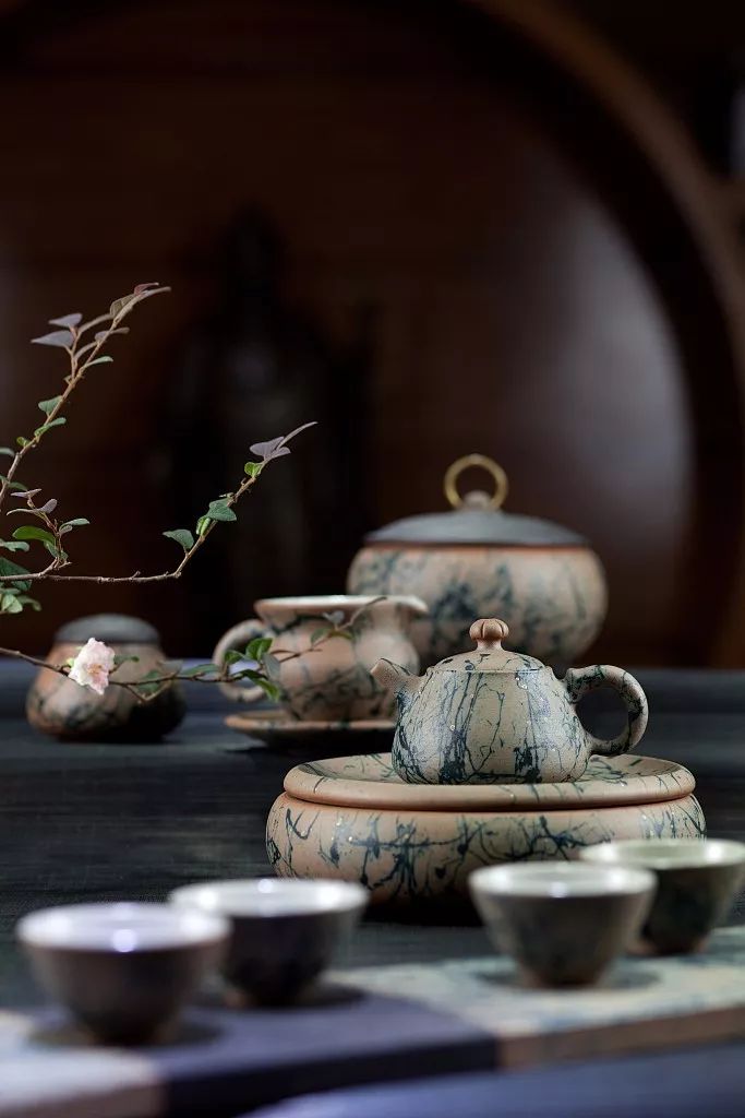 茶室插花 | 茶之韵与花之媚.