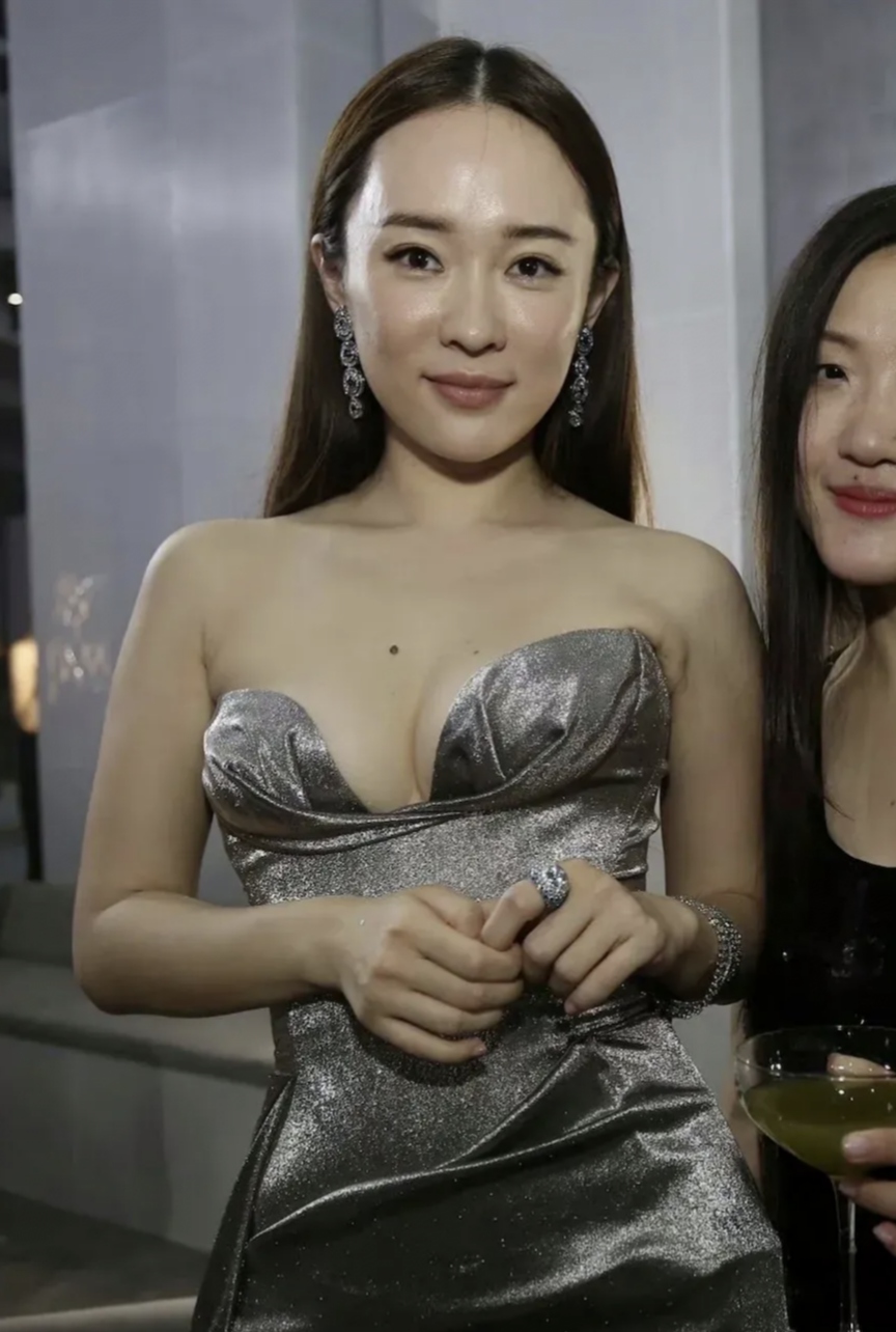 霍思燕身材真是太完美了!