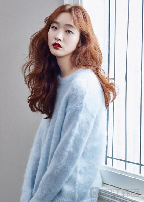 金高银(),1991年7月2日出生于韩国,韩国女演员,毕业于韩国艺术综合