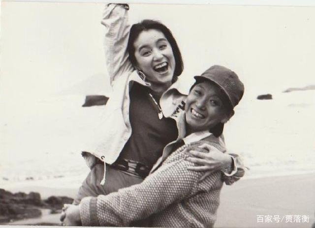 "琼瑶剧教母"刘立立:插足董今狐婚姻45年,72岁在病房里上位