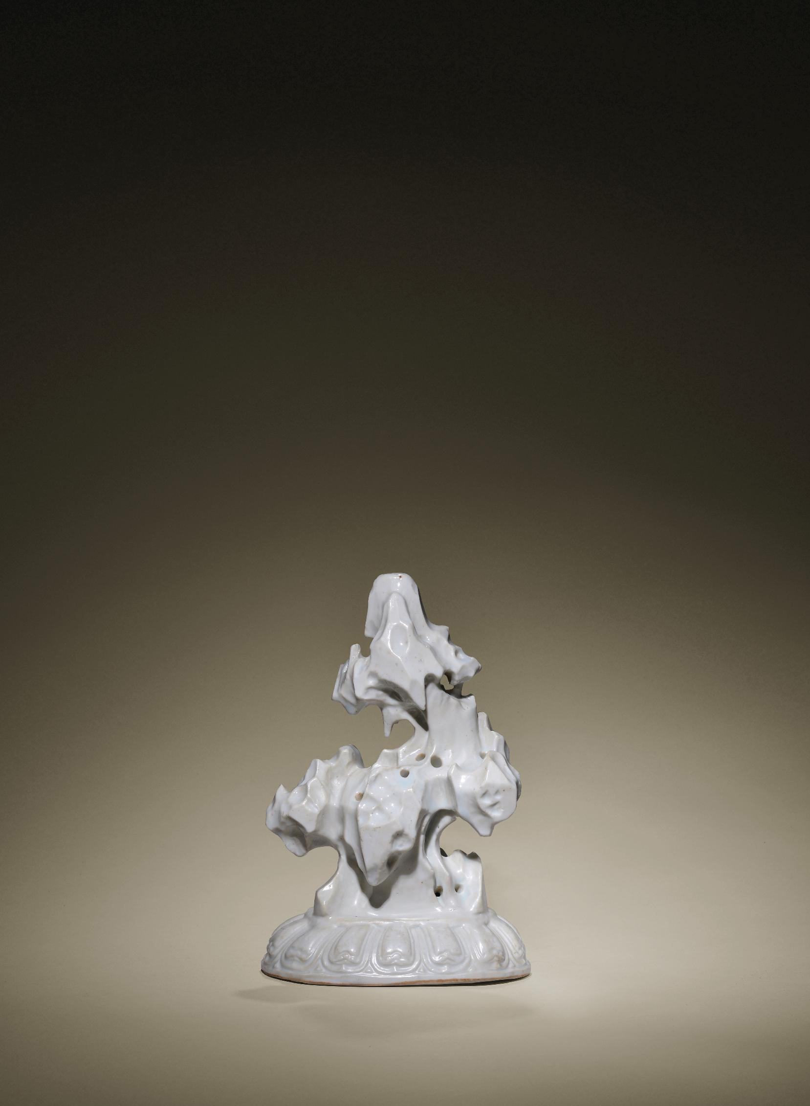 【明永乐 甜白釉须弥座山子】拍卖品_图片_价格_鉴赏_明代单色釉瓷器