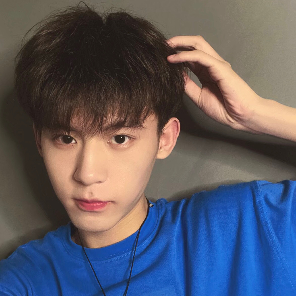 假发男生帅气短直发时尚日常可齐可斜空气刘海气质秋季学生碎盖头