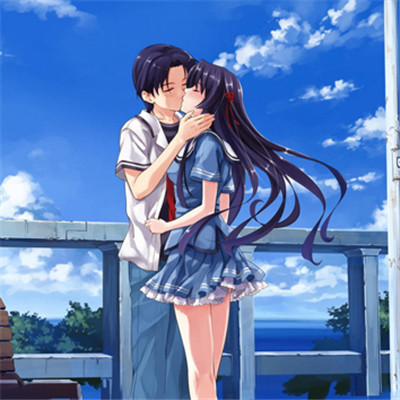 动漫情侣头像接吻拥抱