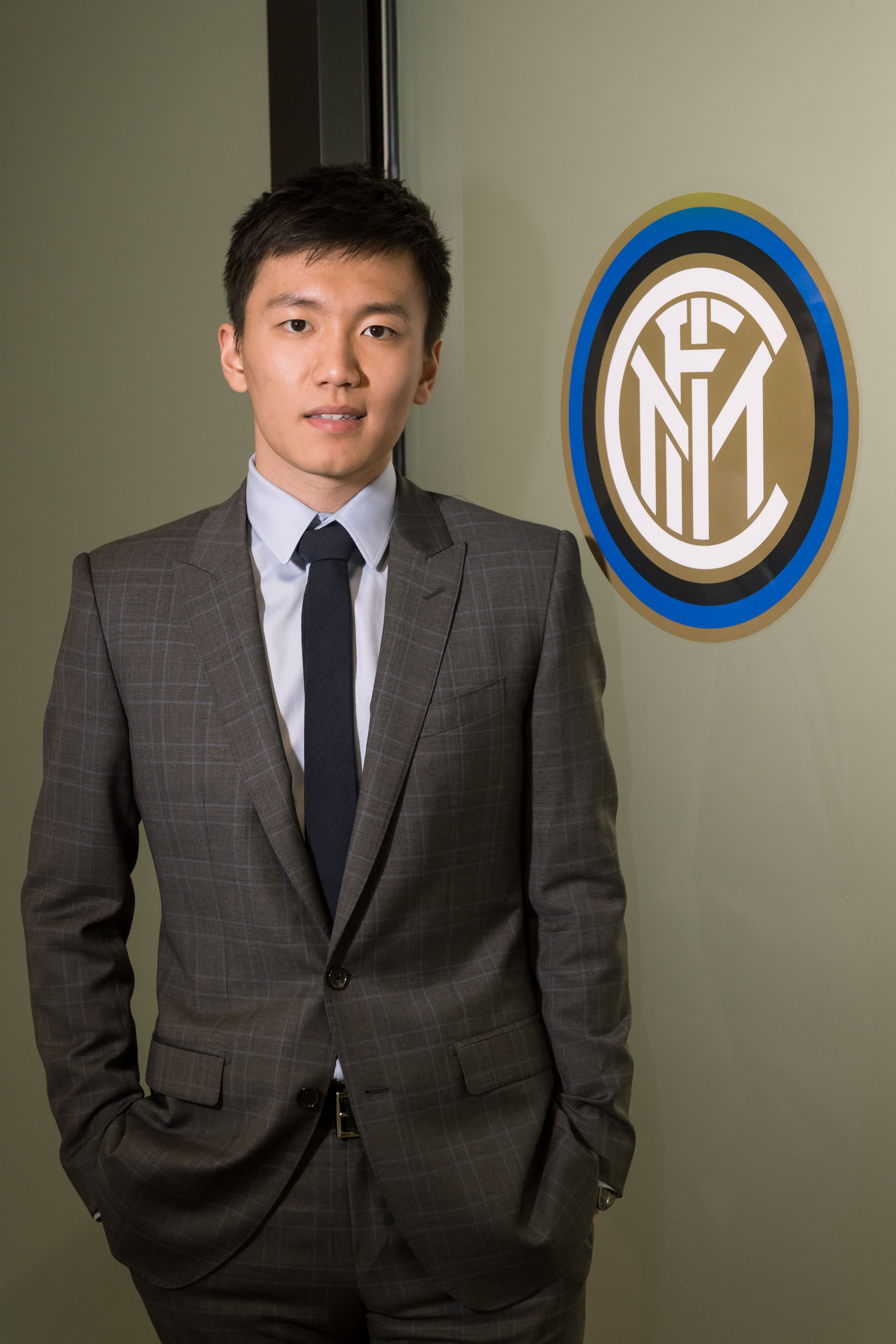 张康阳履新致辞:将同亿万内拉一起,迎接全新挑战