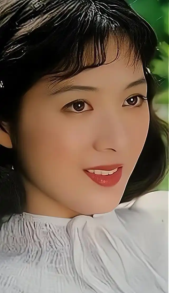 看见69岁龚雪老去的模样,才发现:八十年代大陆第一美人名不虚传