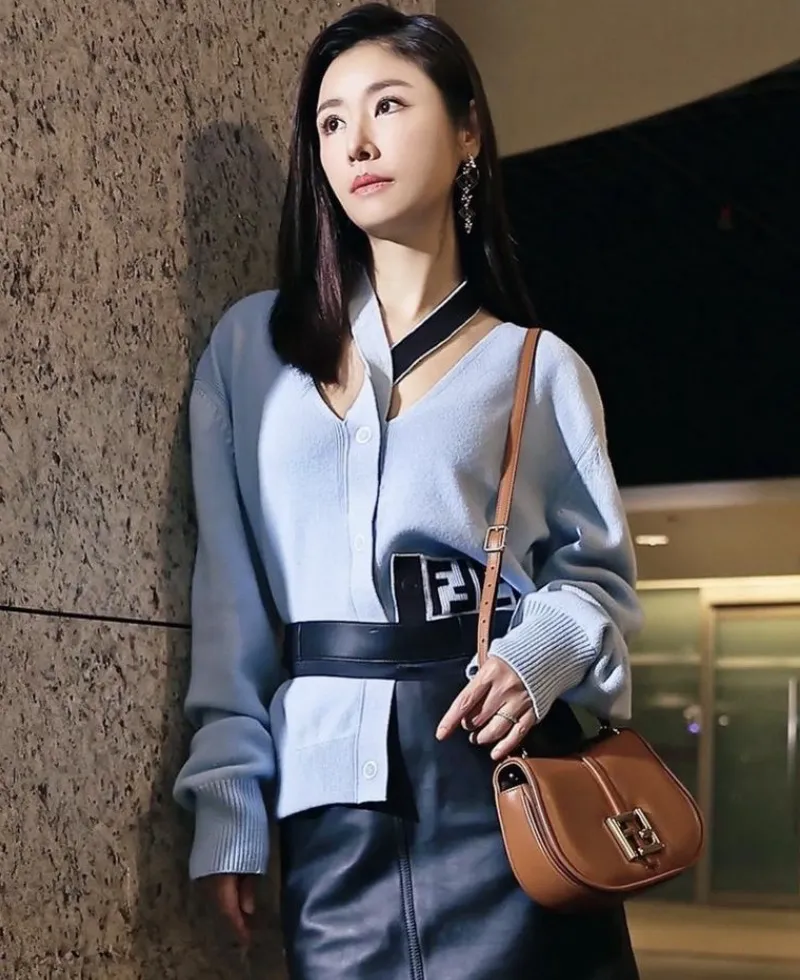 49岁林心如美出新高度!医美与时尚并重,少女气息扑面而来