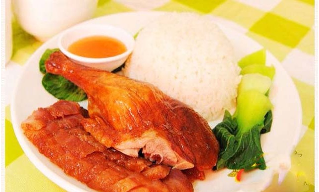 烧鸭腿拼叉烧饭 /份0631烧鹅腿拼叉烧饭 /份0640烧鸭腿拼油鸡腿