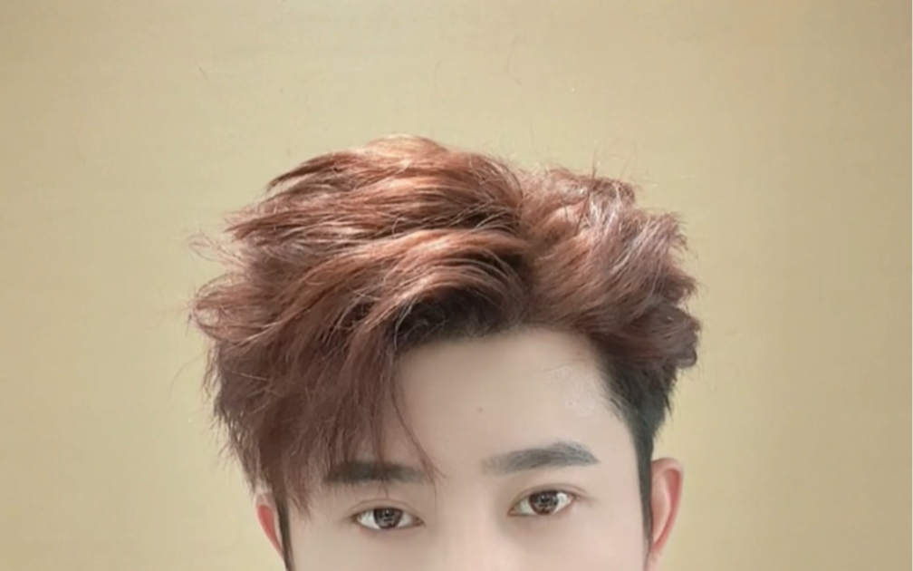 男孩子都不能拒绝三七分发型