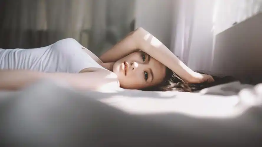 唯美小清新美女电脑桌面壁纸图片3