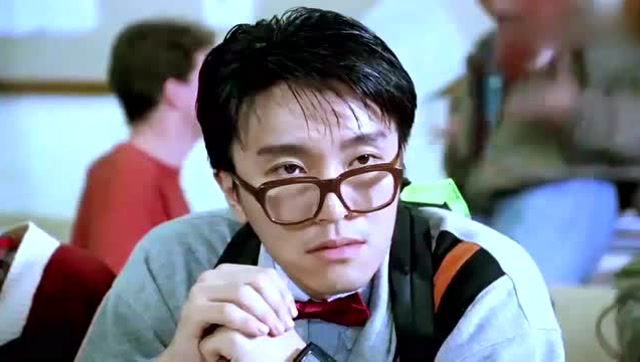 逃学威龙2,周星驰怎么教育老师上课的,超级搞笑!