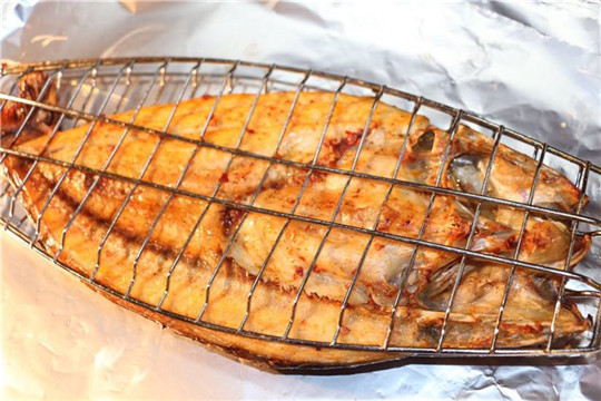 阿罗泰炭炉烤鱼加盟流程