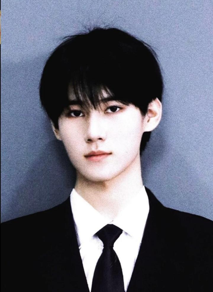 tnt时代少年团证件照 照片 无水印 - 知乎