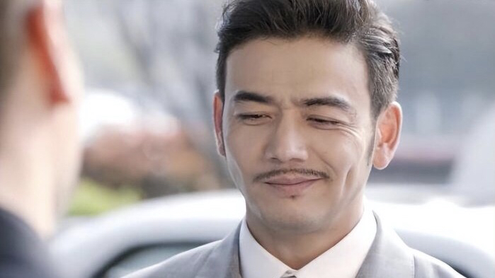 因一部《欢乐颂》爆红的"性感总裁"杨烁,怎么感觉一下子就"销声匿迹"