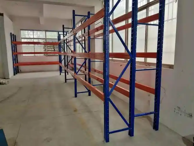 三立柱重型货架