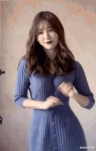 网红一栗莎子自从穿上"蓝色战衣"跳舞爆红网络后