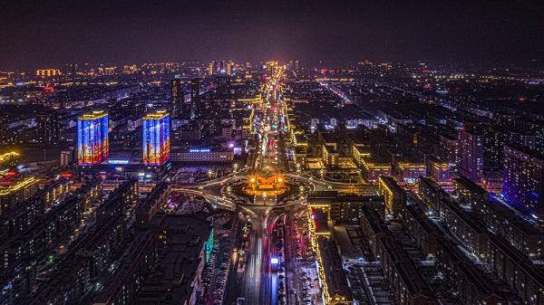 张灯结彩万紫千红四平年味儿正浓