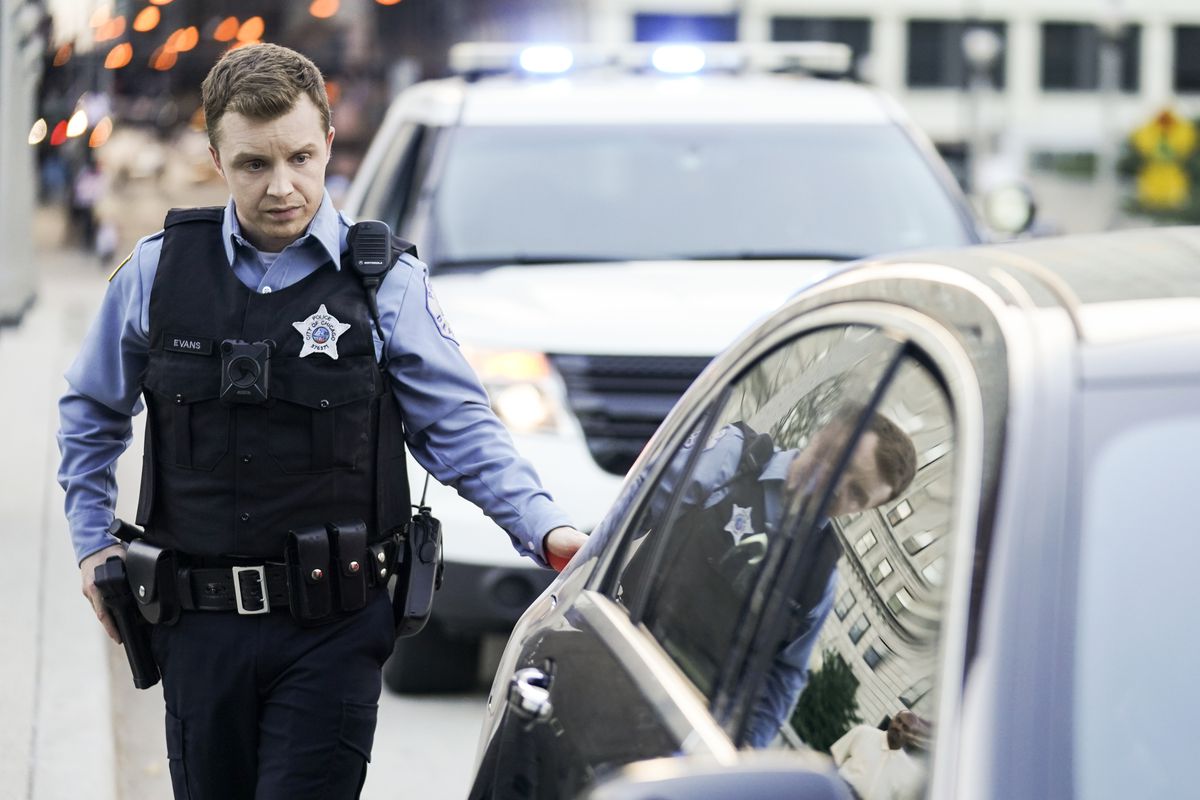 chicago police officer paul evans (noel fisher) is haunted by