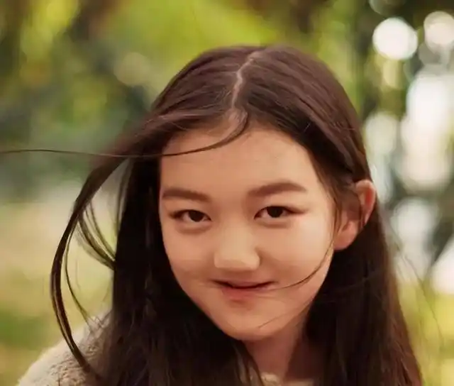 王菲女儿不知羞耻?大尺度泳照曝光,王菲:她只是调皮但不坏