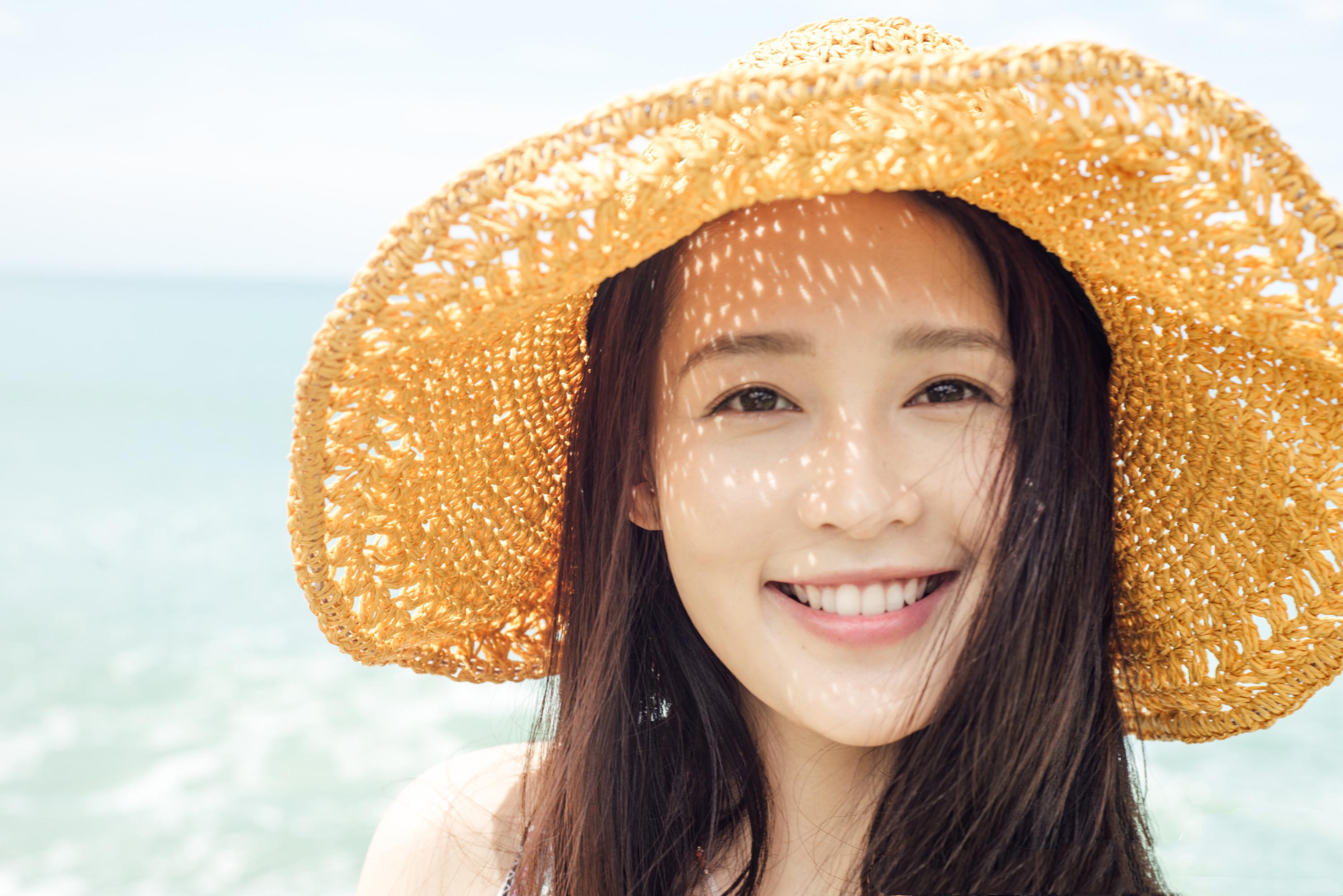 九,李沁落落大方