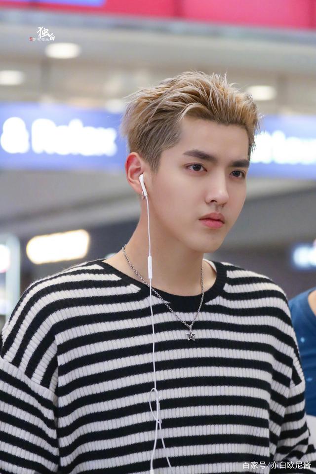发量王者吴亦凡,连头发都是爱你的形状